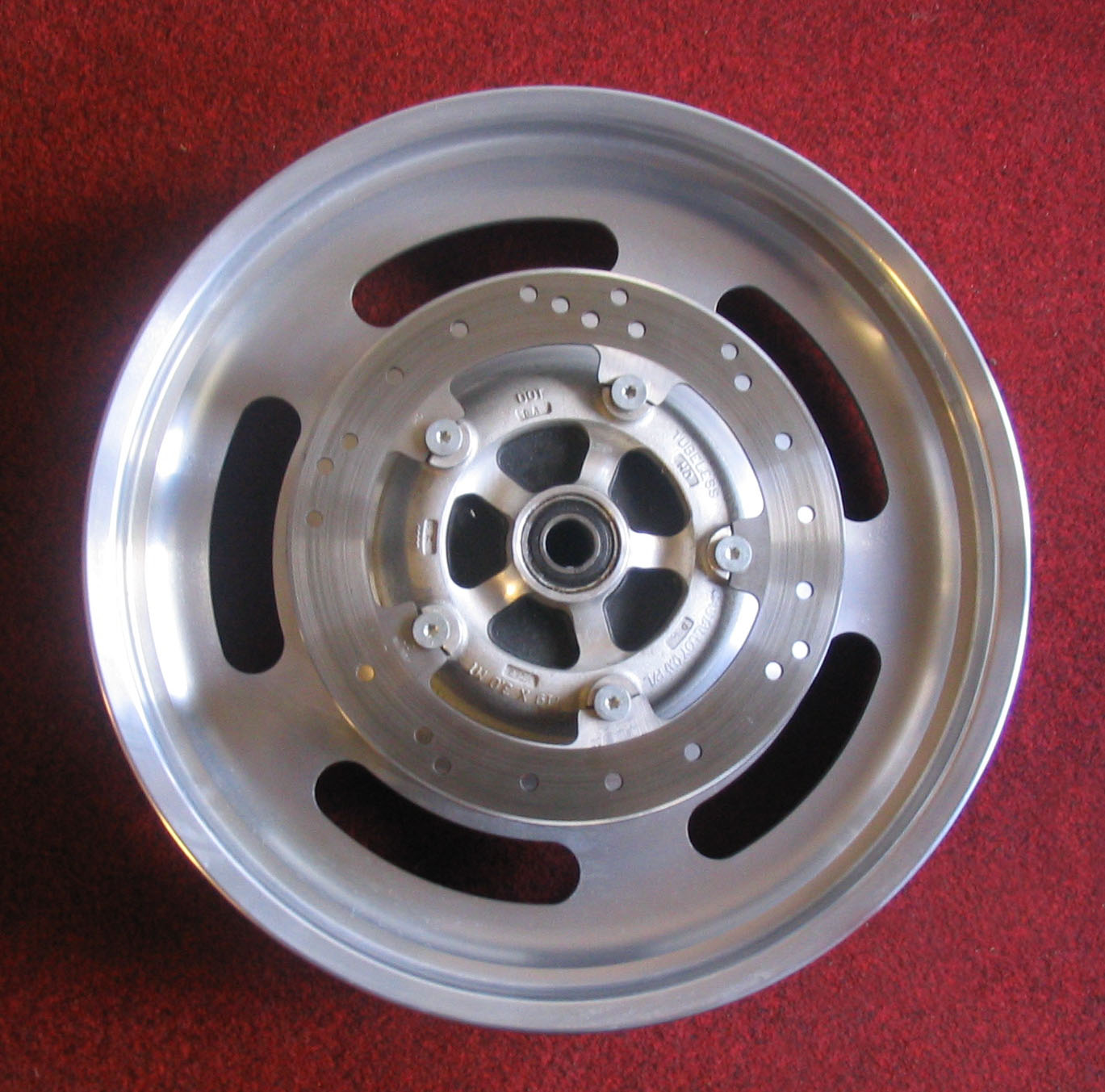 Slotted V-Rod Wheel Exchange